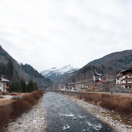 Rododendro Apartment Piaia (San Tomaso Agordino, Belluno)